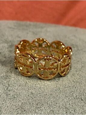 Tory Burch | Gold Plated Logo-Cut Circle Ring | Size 8